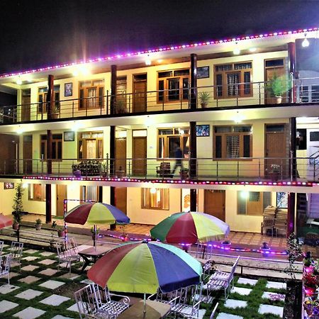 Hotel Chetna Manāli Exterior foto