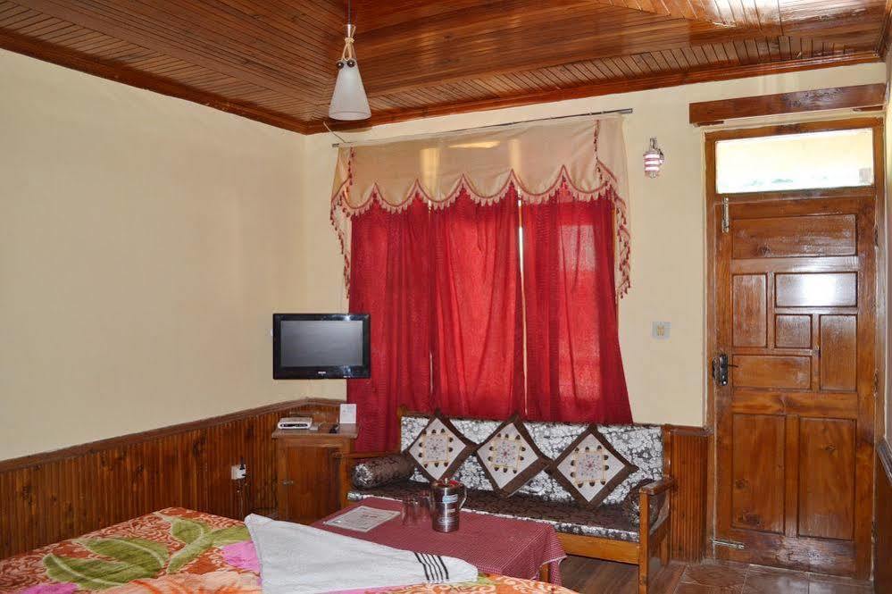 Hotel Chetna Manāli Exterior foto