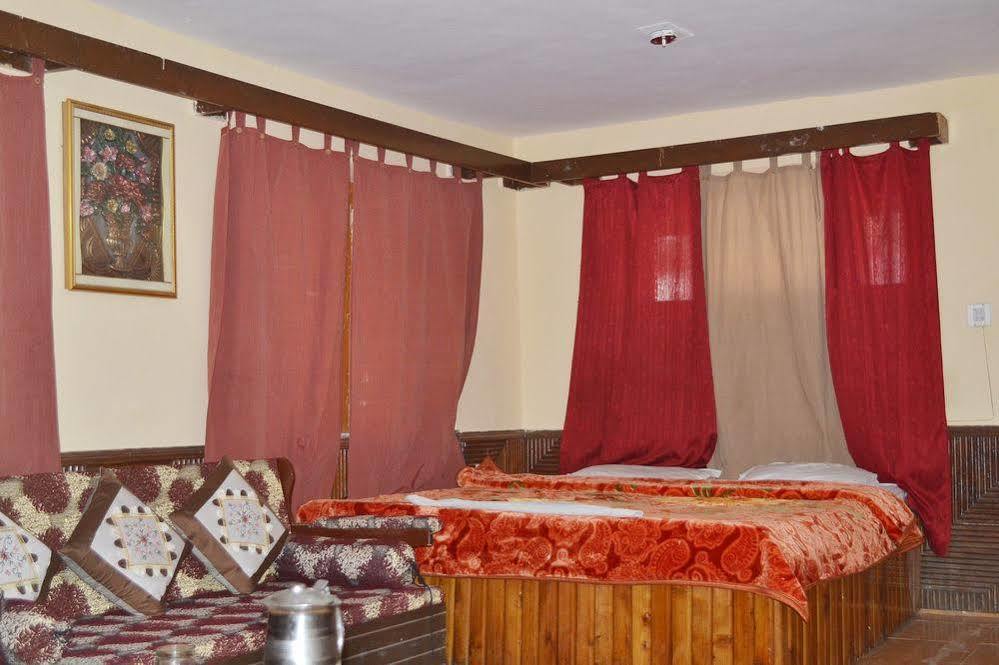 Hotel Chetna Manāli Exterior foto