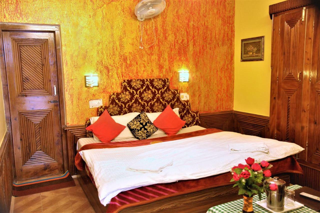 Hotel Chetna Manāli Exterior foto